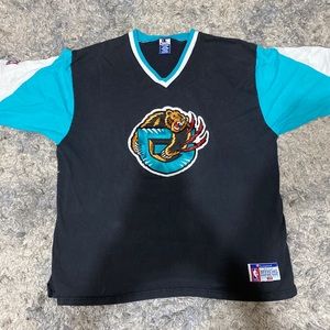 Vintage Vancouver grizzlies shoot around T shirt